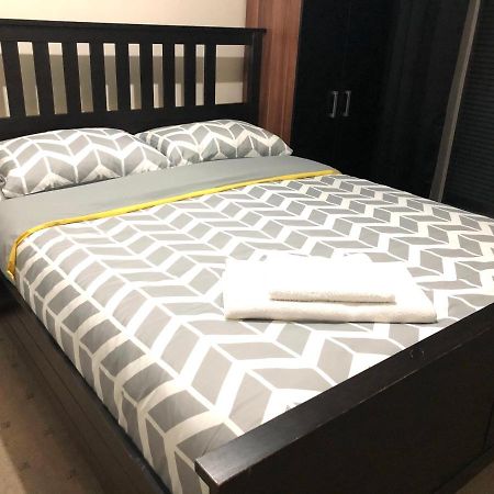 The Guest House Luton  Bagian luar foto